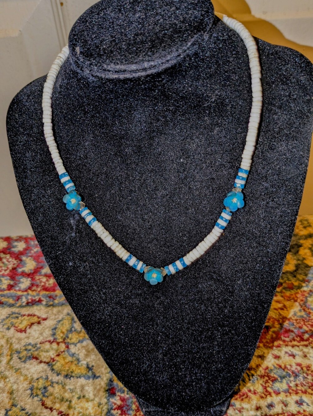 Vintage Handmade White and Blue Beaded Flower Necklace